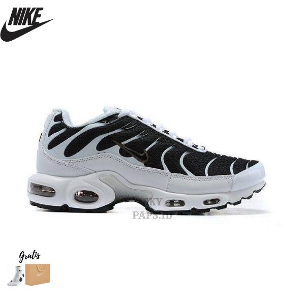 Sepatu Sneakers Pria Nike Airmax Plus TN Black White Original