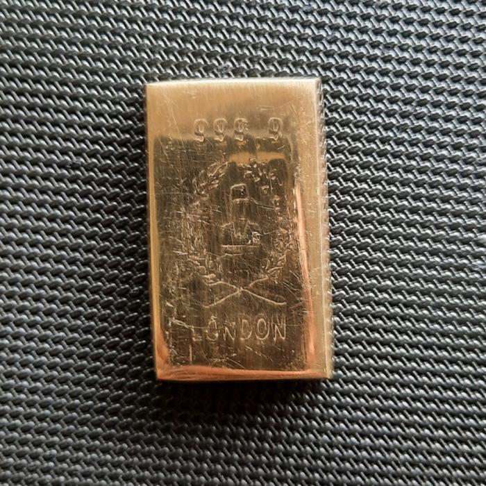 Emas Batangan Soekarno 1818 24K Bahan Kuningan Lempengan Gold Sukarno