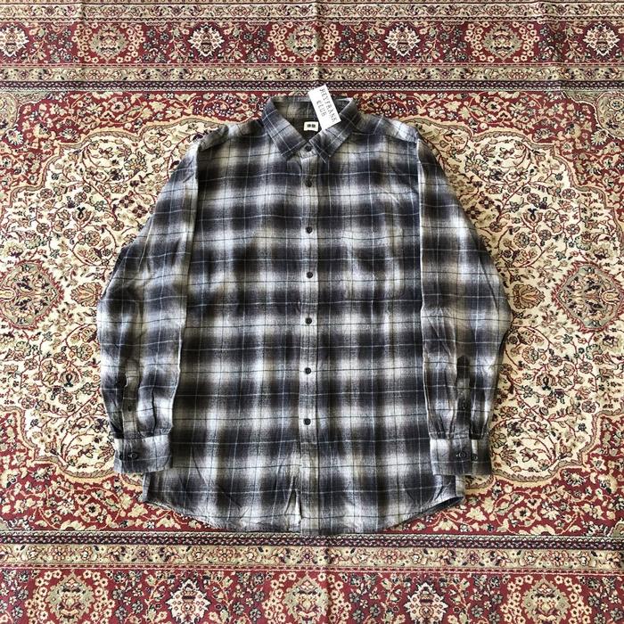 Kemeja Uniqlo veterano flannel shirt Size Xl HC486