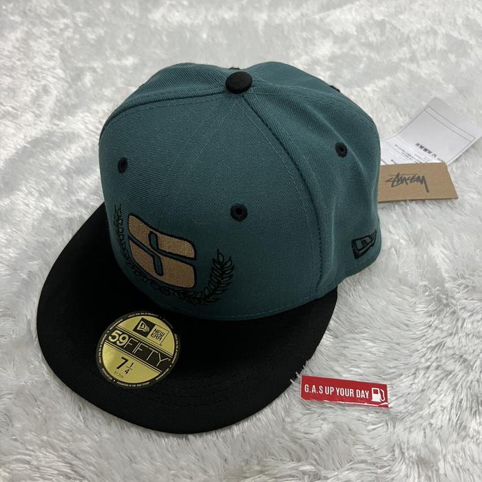 NEW ERA 59FIFTY X STUSSY DARK GREEN