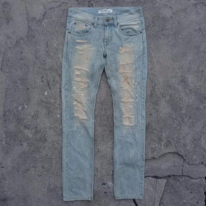 celana jeans ripped PLAC second