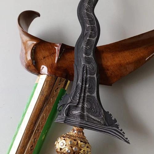 Keris Carito Keprabon Pudhak Sategal Pamor Lawe Saukel Era Pakualaman