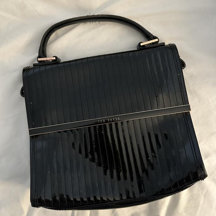 Preloved Ted Baker Crossbody Top Handle Bag Patent Quilted Leather (bought in the US)