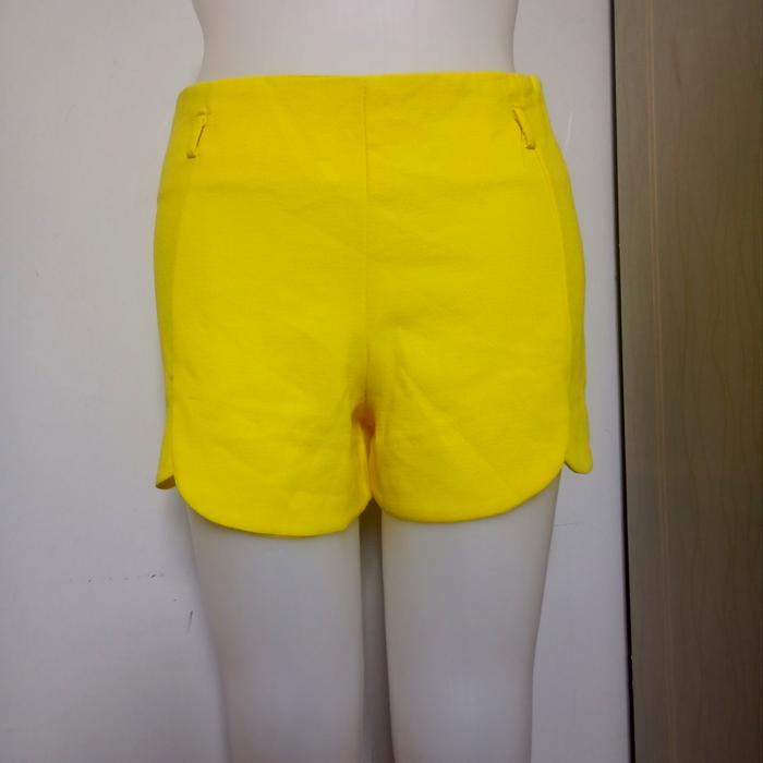 hotpants wanita import preloved produk branded size M dan L bagus2