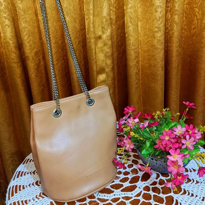 Alice Martha Bucket Bag Rare, bisa Shoulder Ataupun Sling