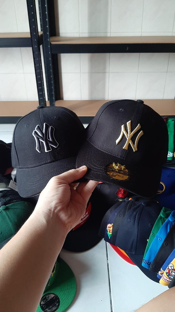 Snapback / Caps Discount Ex Display