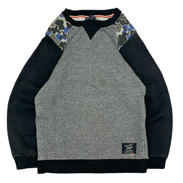 CREWNECK BY OUR Q JUNIOR.