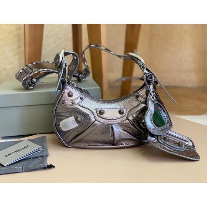 BAG'S OFFICIAL Tas Bahu Wanita Balenciaga Le cagolr Silver Shoulder Bag