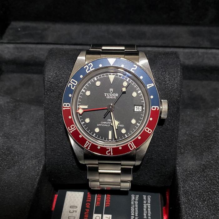 Jam tangan Tudor pepsi blackbay gmt