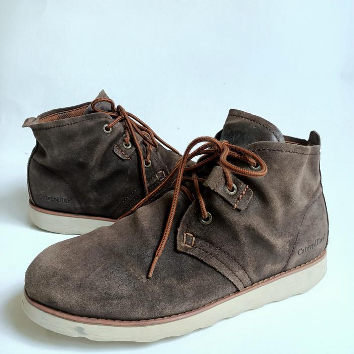 Caterpillar boots, not moctoe, not redwing red wing Clarks timberland Cole haan boots