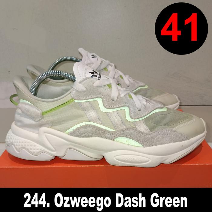 Sepatu sneakers Running Adidas Ozweego grey black