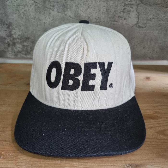 Topi vintage obey original