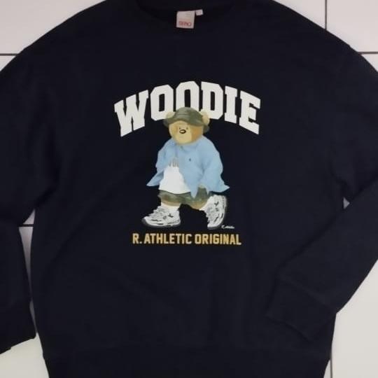 switer crewnek pria WOODIE by SPAO import