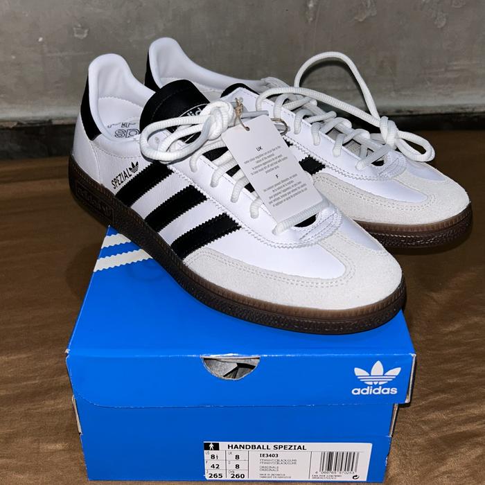 Sepatu Adidas Spezial White leather