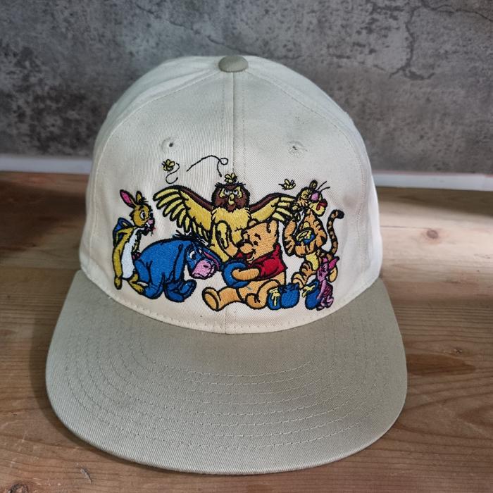 Topi Vintage Winnie the pooh