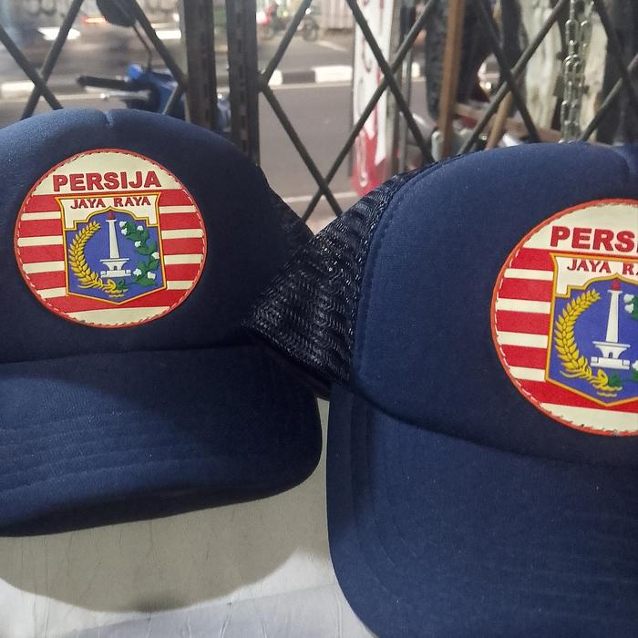 topi persija logo rubber topi trucker