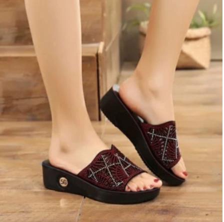 Sandal Calbi Wedges / Sandal cewek calbi model terbaru