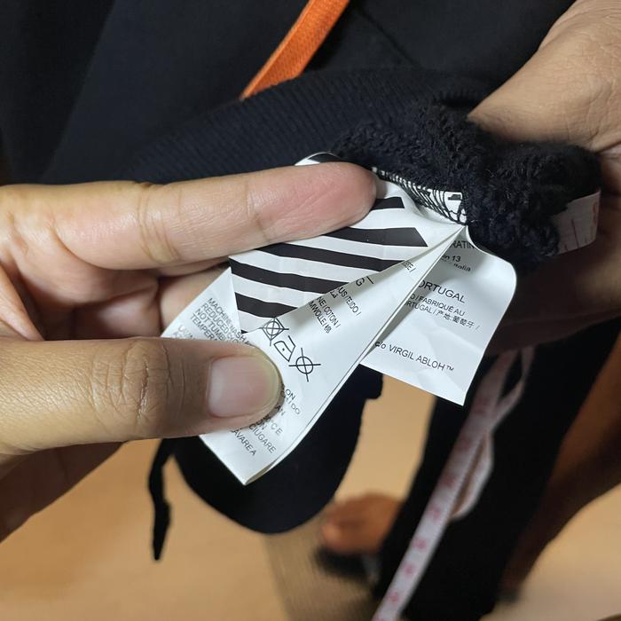 Hoodie off white second terbaik
