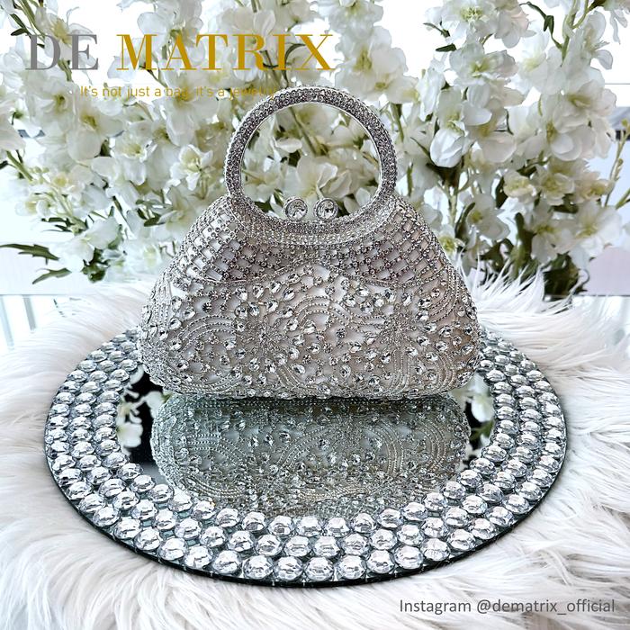 Tas Pesta Wanita Swarovski Crystal Bromo Queen White Silver putih perak kristal diamond Party Clutch