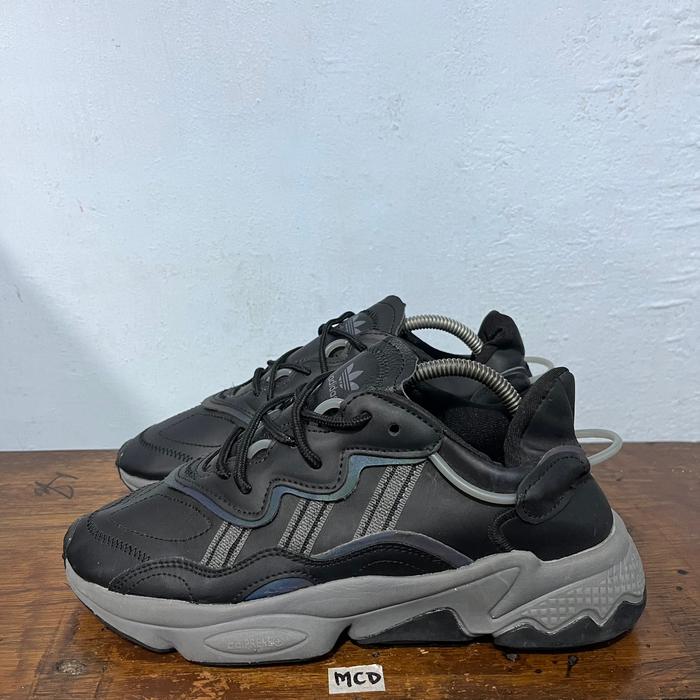 sepatu second ori adidas ozweego black size 41⅓
