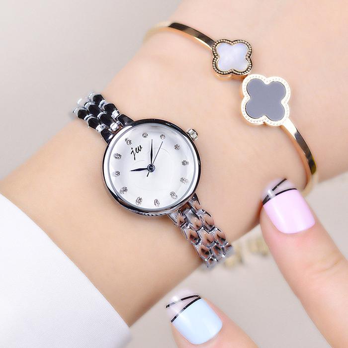 Jam Tangan Wanita Analog Stainless Steel Love Fashion Quartz JW 01