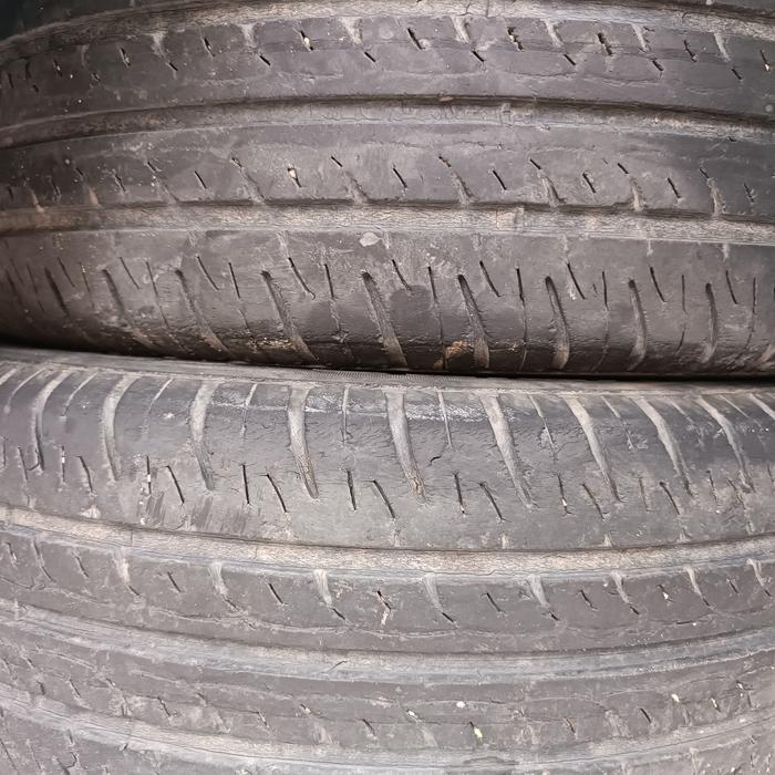 Ban tubles bekas Avanza ring 15