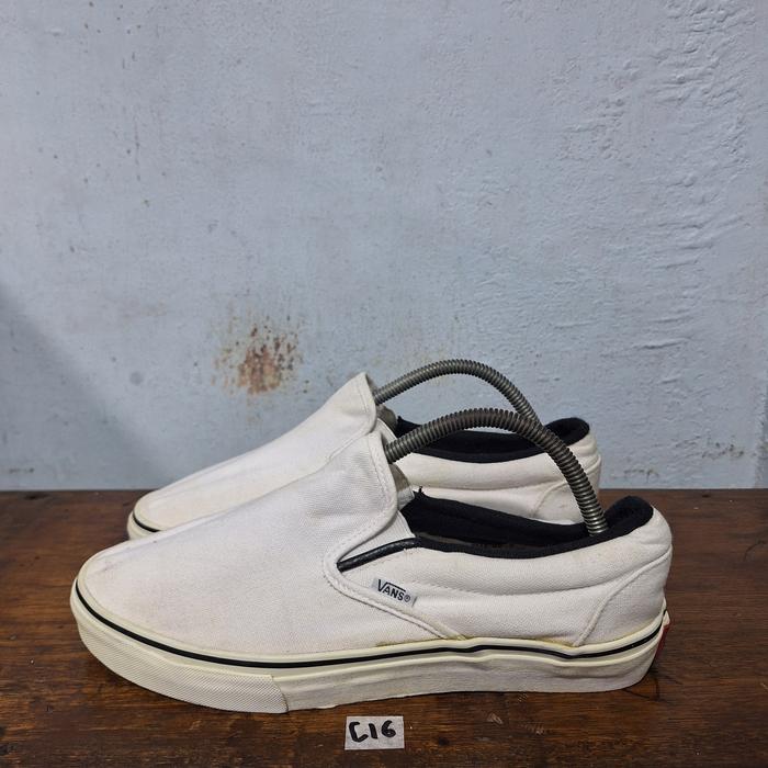 Sepatu second original Vans slip on size 42