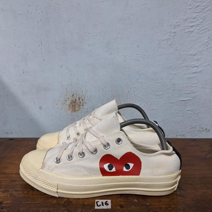 Sepatu second branded Converse Cdg low size 39,5