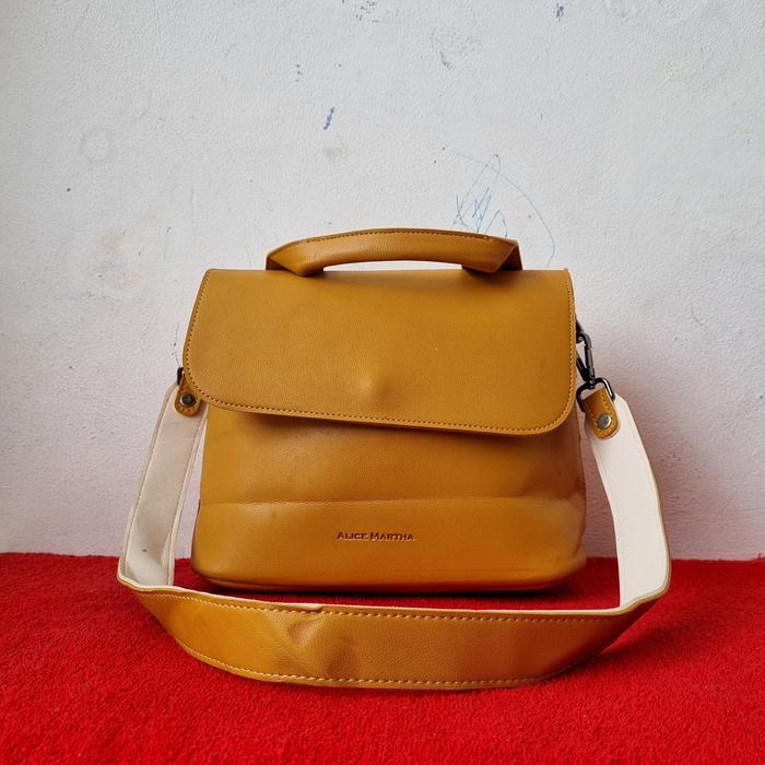 TAS SLING WANITA ALICE MARTHA SECOND BRANDED IMPORT KUNING