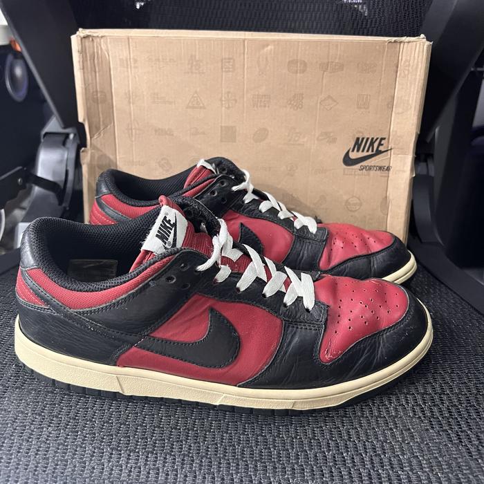Nike dunk low varsity red black hitam merah size 43