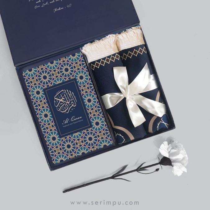 100% NEW SAJADAH TRAVEL DAN AL-QURAN SERIMPU ROYAZ NAVY HAPPY SHOPING