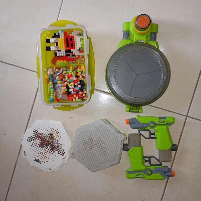 Mainan anak Qixels waterbeds
