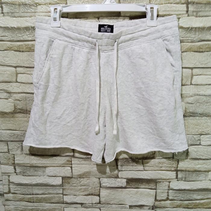 Celpen Hollister putih preloved