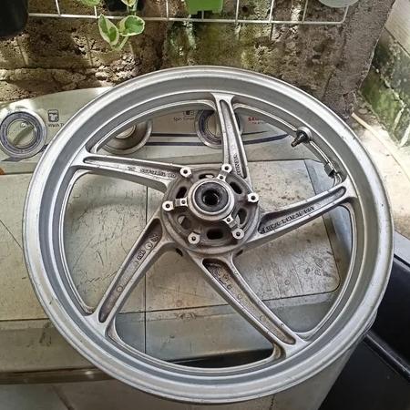Velg Cbr 250 r cbr250r 250 cc pelek racing palang original ori copotan standar kelengkapan seperti d