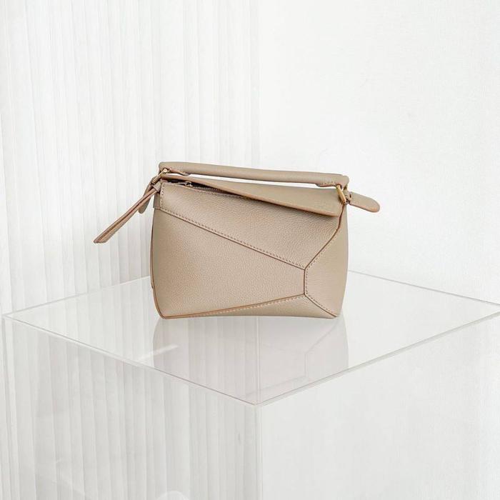 Loewe puzzle mini edge bag