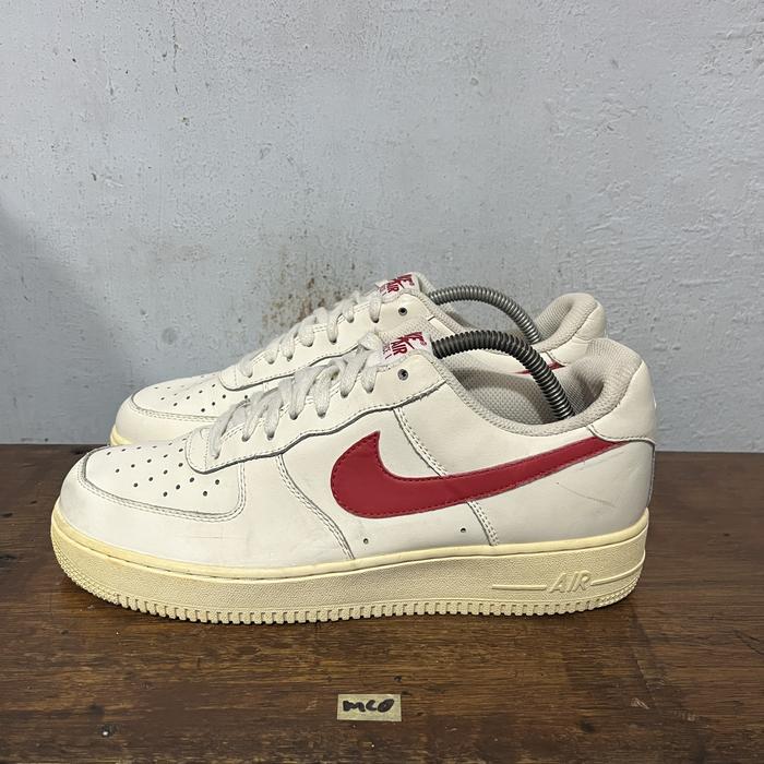 Sepatu second branded nike af1 white red size 43