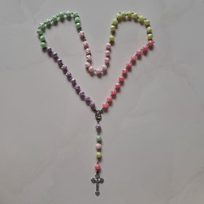 Rosario Katolik Biji Motif Mawar