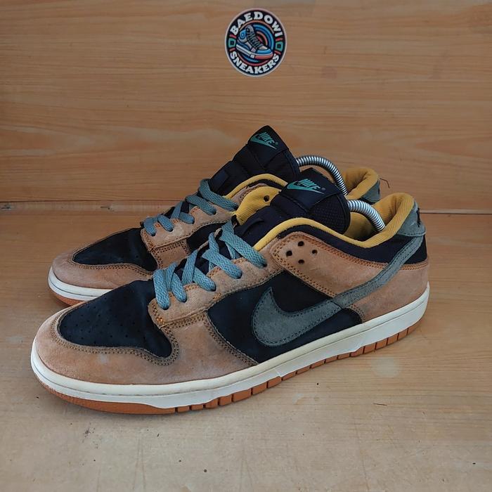 Sepatu Second Original Nike SB Low Pro Size 42,5