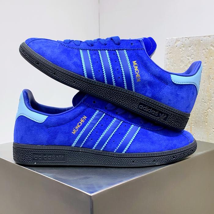 Sepatu Munchen Blue Paradise