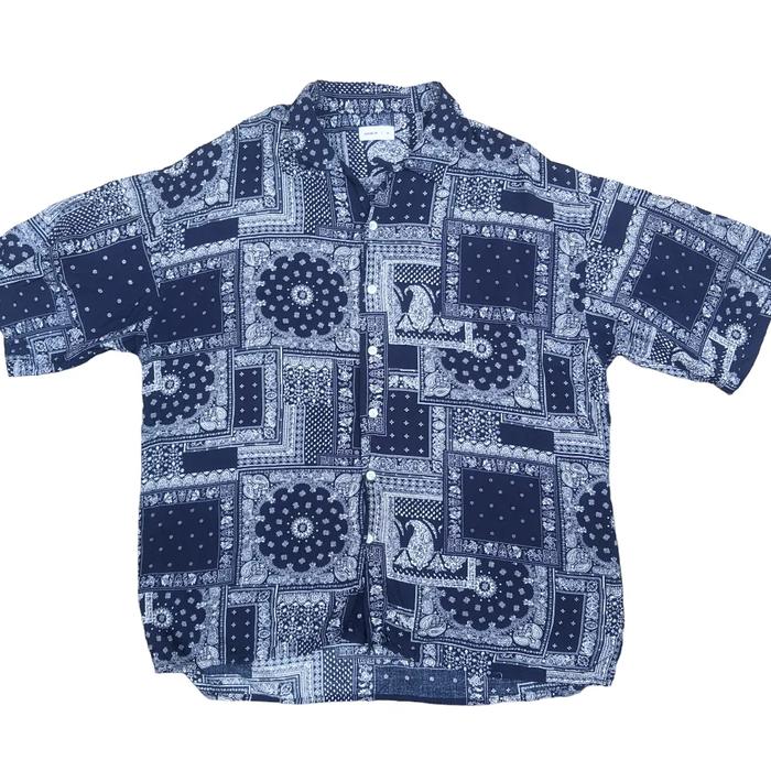 Kemeja anoblir paisley bandana open collar boxy