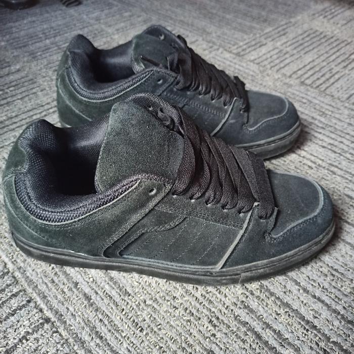 Sepatu Skate Gemuk not globe