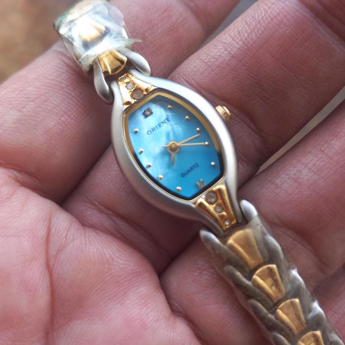 orient mop dial vintage seiko citizen longines omega bulova raymond weil gucci rotary hamilton tank