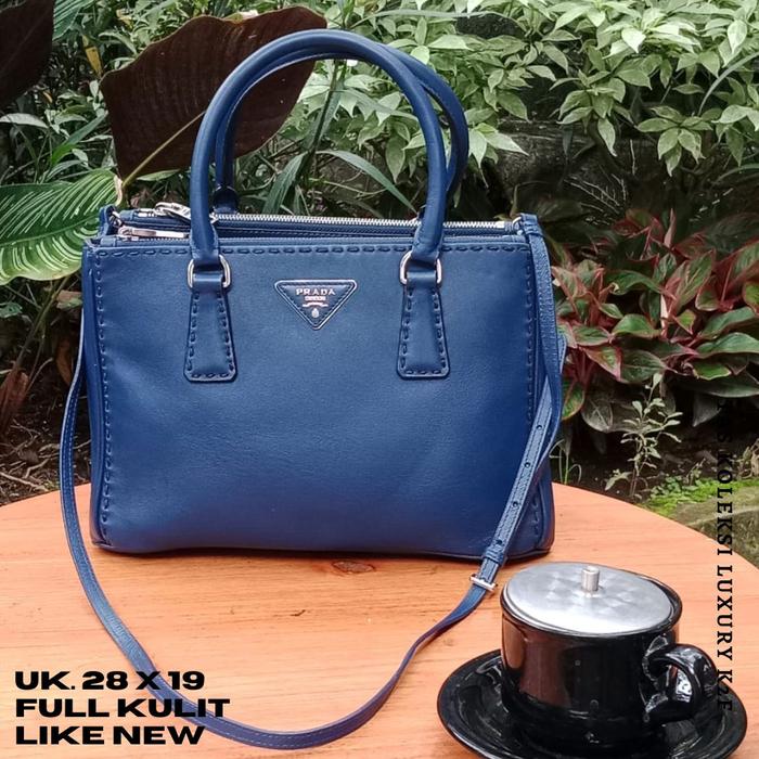 Tas wanita preloved branded Prada*, zip lempo