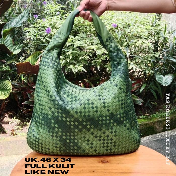 Tas wanita preloved branded BottegaVen*, limited colour