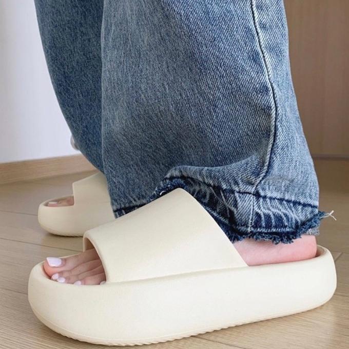 Town Shell - Pillow Feel Korean Rubber Slippers / Sandal Tinggi Karet Empuk / Sandal Rumah Korea Pol