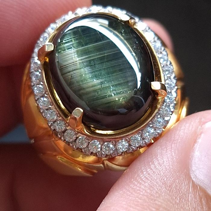 Bangsing thailand hijau serat bebed / green sapphire star