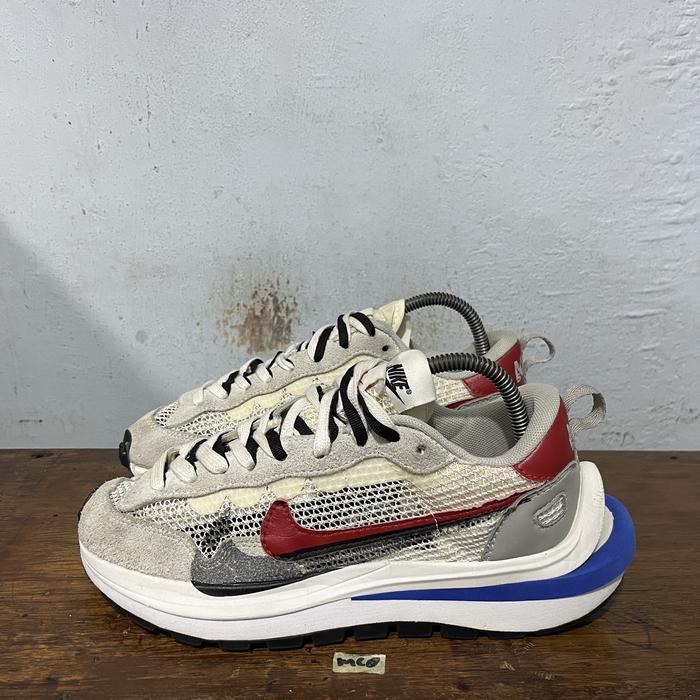 sepatu second branded nike sacai vaporwaffle sail size 40