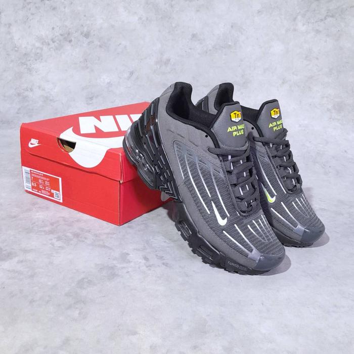 perfectkicks_bdg Nike Air Max Plus 3 Anthracite Volt