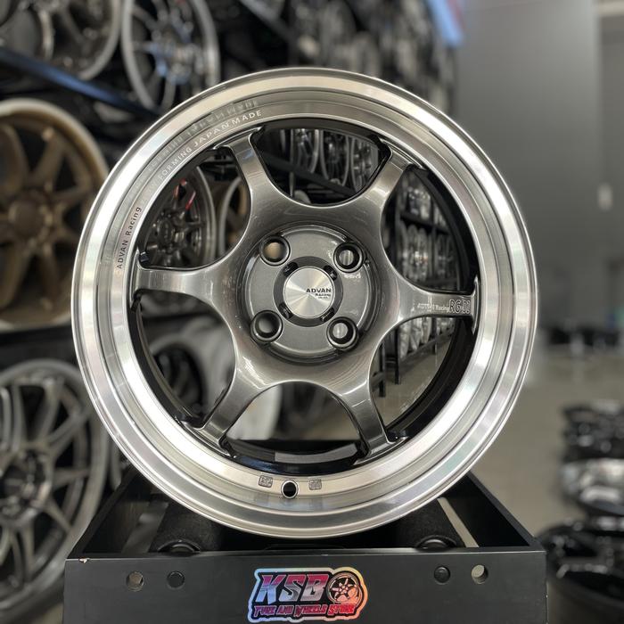 RGD250-1 spec 15x6,5 h4x100 et40 Hyper Black Lip Mir