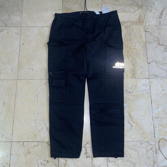 Celana panjang zara dnwr cargo hitam XL